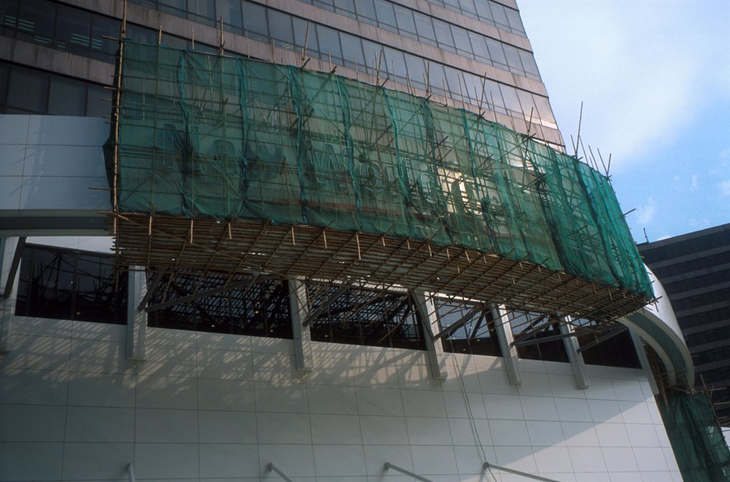 2010503k32.jpg