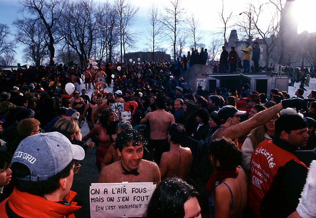 14-1980201k27-29.jpg