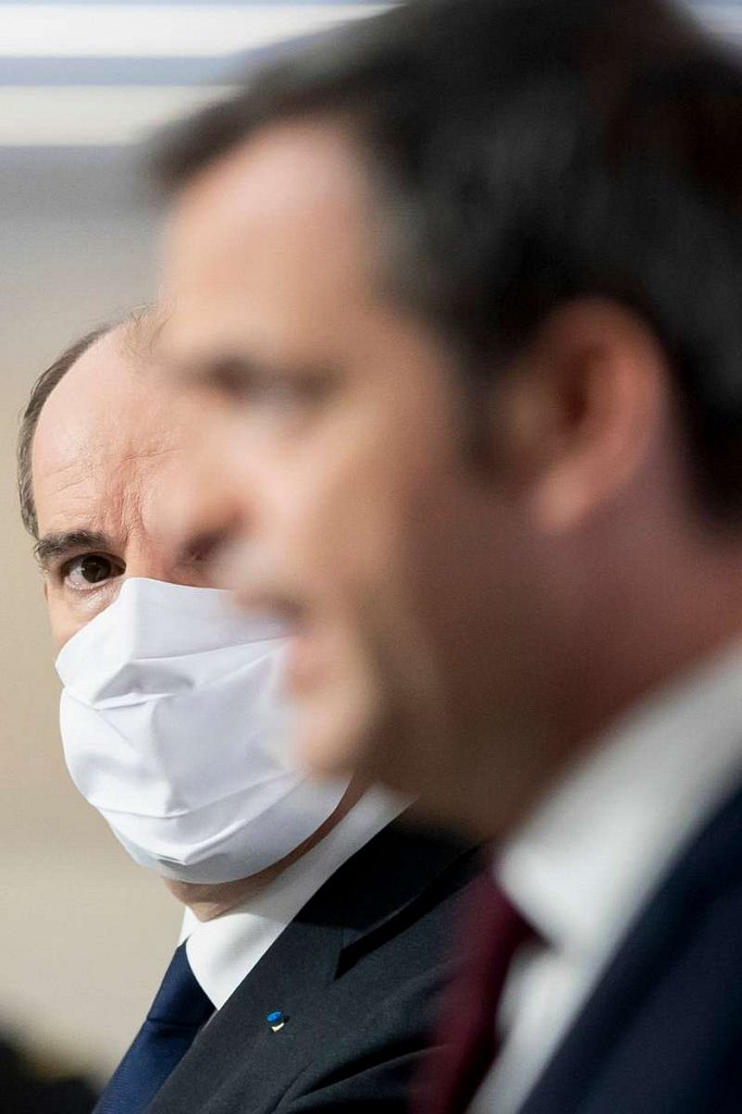 Conférence de presse de M. Jean CASTEX, Premier ministre avec M. Olivier VÉRAN, ministre des Solidarités et de la Santé, sur les mesures de lutte contre la Covid-19 au 20 avenue de Ségur le Jeudi 4 mars 2021.